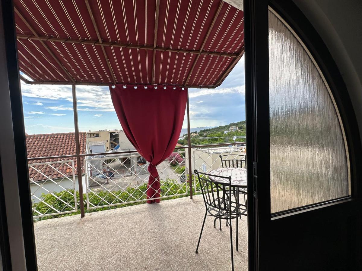 Villa Lorenta Apartments Primosten Luaran gambar
