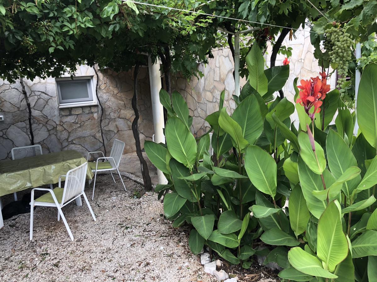 Villa Lorenta Apartments Primosten Luaran gambar