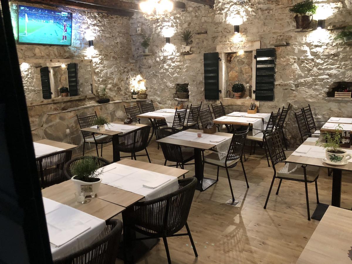 Villa Lorenta Apartments Primosten Luaran gambar