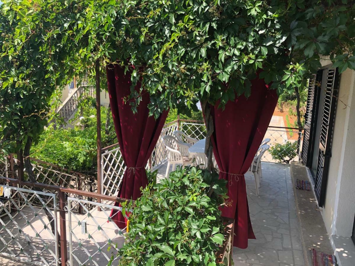 Villa Lorenta Apartments Primosten Luaran gambar